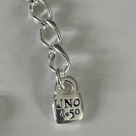 Uno de 50 Bracelet - TOGETHER - Silver with Smoke Gray Swavroski Crystals - Picture 12 of 14